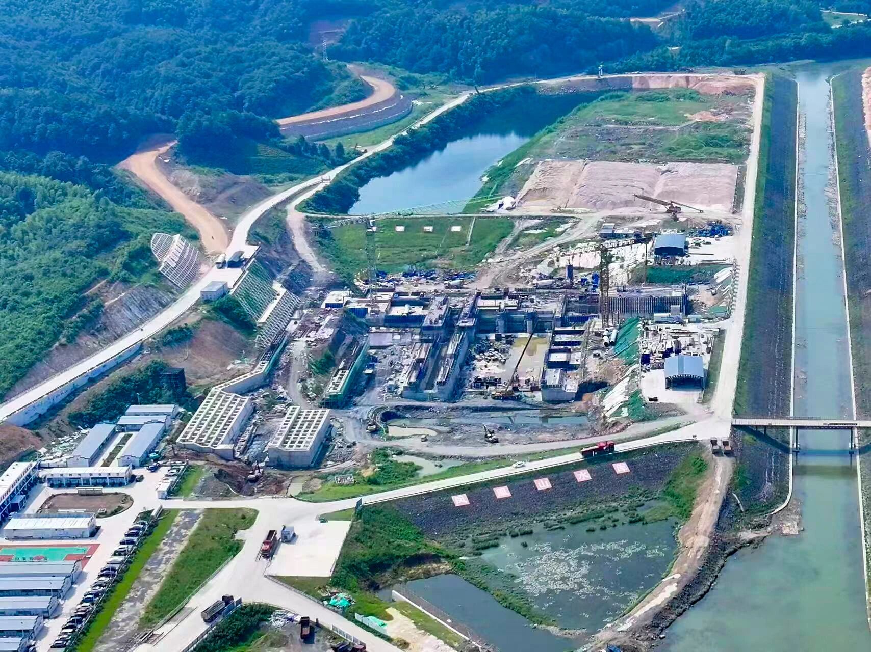 广德县凤凰山水库枢纽工程.jpg